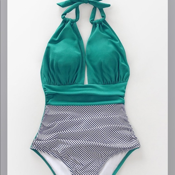 Cupshe One-Piece Halter Swimsuit NWT - Picture 1 of 5